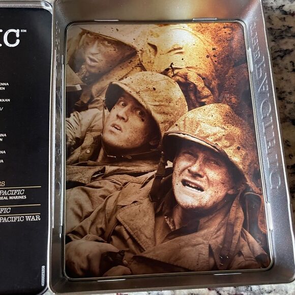 HBO Mini Series “The Pacific” 5 Discs in Collectible Metal Tin - Picture 7 of 16